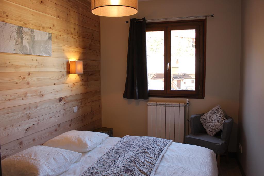 Appartement Les Carlines II à Vars  Extérieur photo